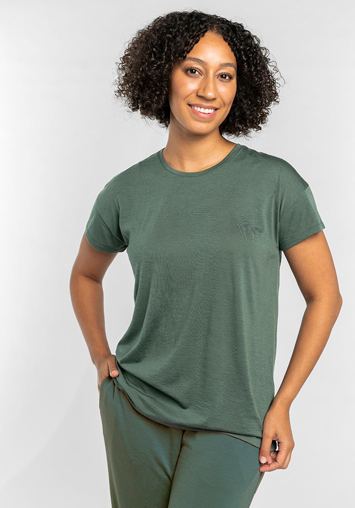 Model wearing Billie tee - Duck Green