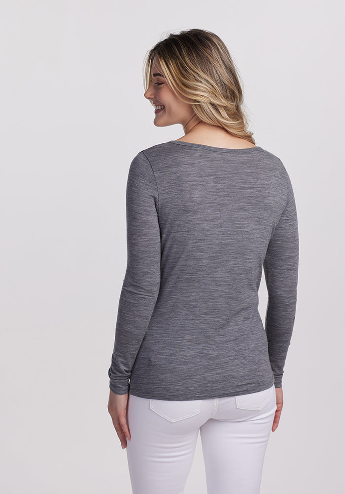Model in Layla Graphite Heather back