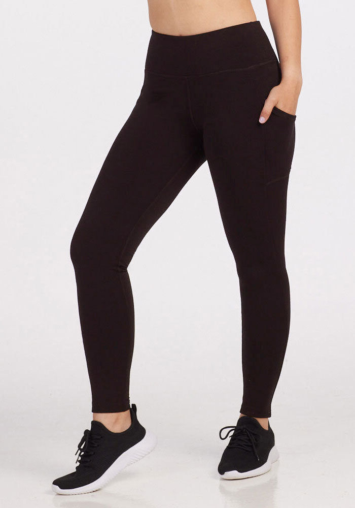 Model wearing Piper petite leggings - French Roast