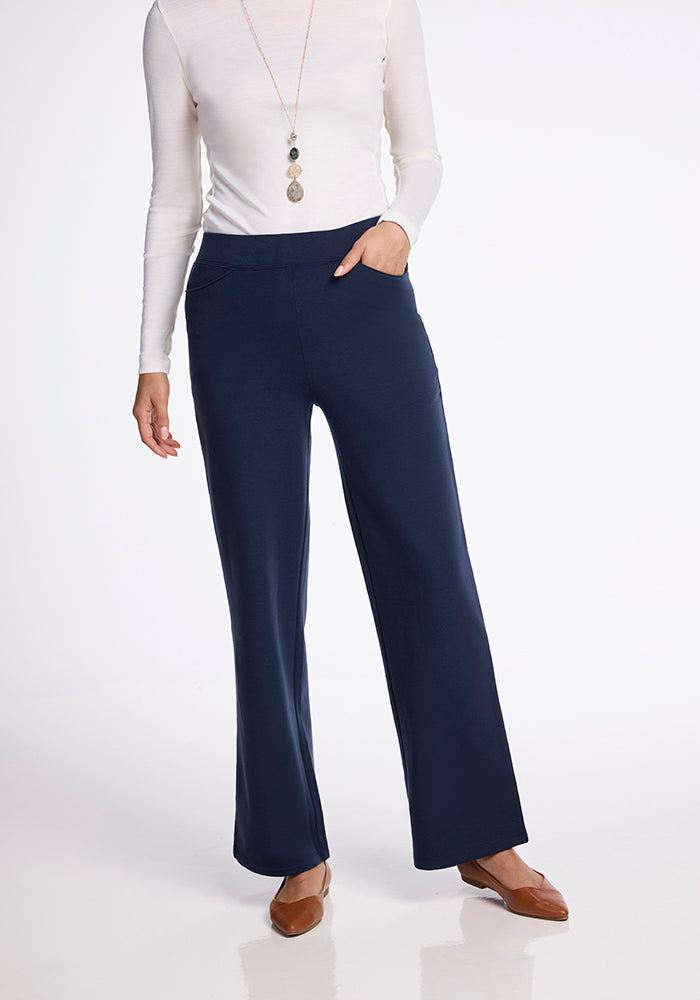 Model wearing Ellie pants - Deep Navy 