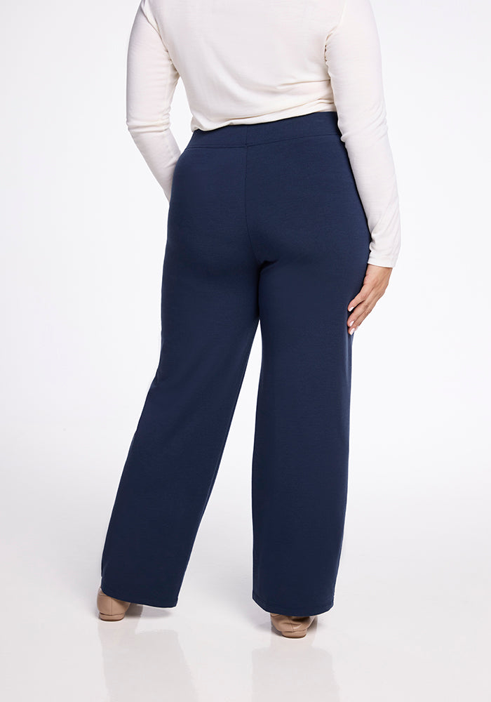 Model wearing Ellie pants - Deep Navy